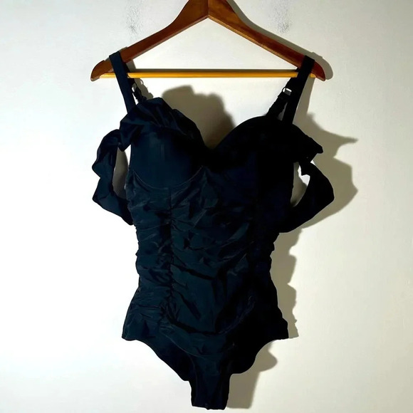 Ruffled Cold Shoulder Swimsuit - Picture 2 of 10